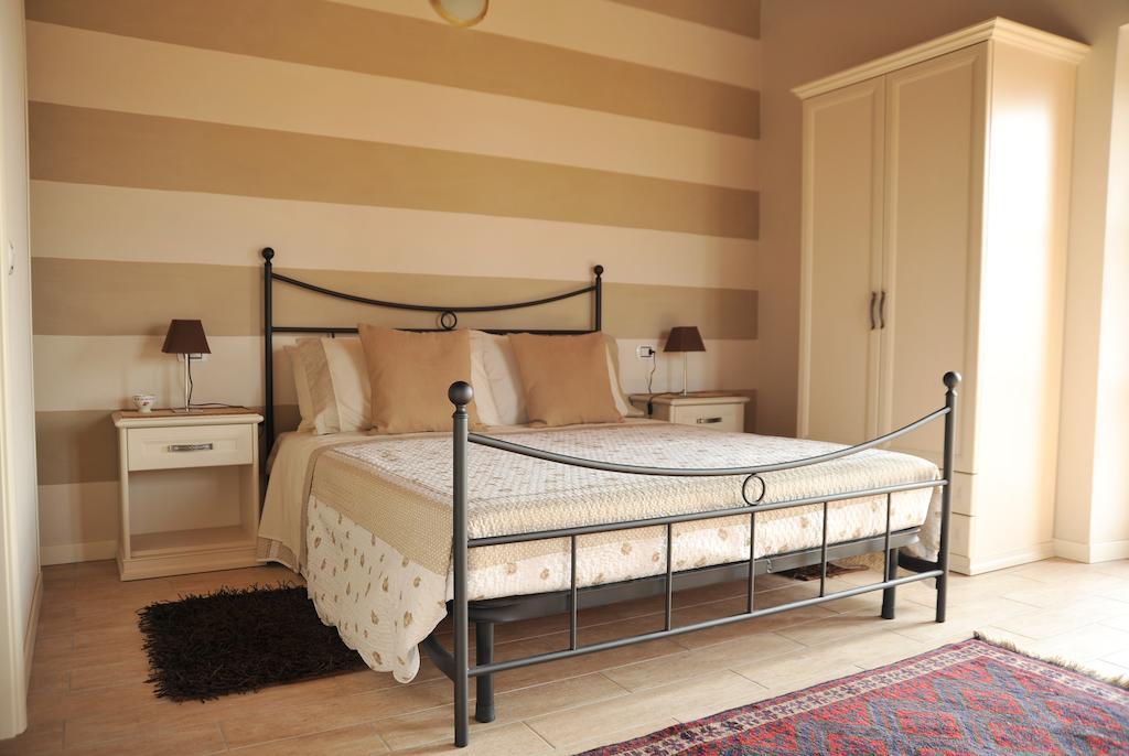 B&B Ronco Degli Ulivi Ізео Номер фото